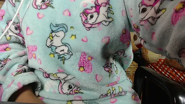 Snapshot of temptation-x chatting on February 2025 05:35:02 AM temptation-x online show from February 2025 05:35:02 AM