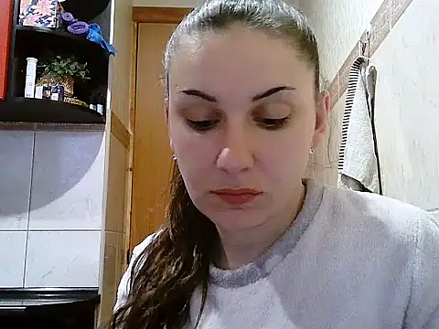 Yuliia30 online show from March 2026 04:50:02 AM