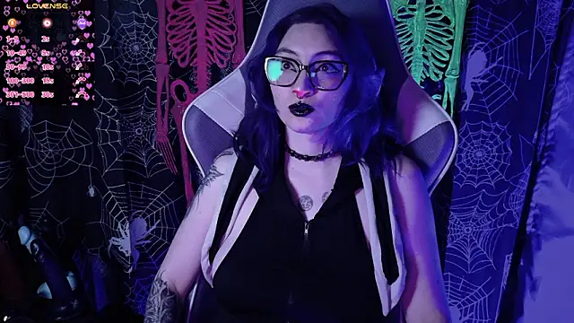 Kimlennox  online show from March 2026 01:49:01 PM