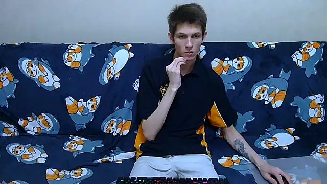 Lester Broo online show from June 2026 08:11:01 PM