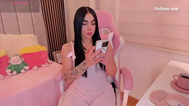 tamy xoo online show from October 2025 04:47:01 PM