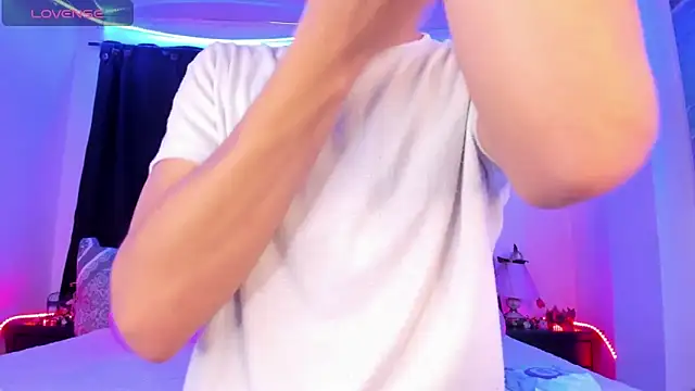 Ethan Boyy online show from March 2026 08:58:02 PM