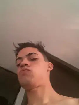 Latinos 2001 online show from July 2026 01:57:01 PM