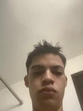 Latinos 2001 online show from July 2026 12:56:01 PM