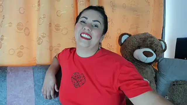 thamara226 online show from January 2026 03:39:01 PM