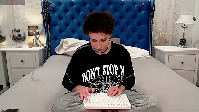 via mayer  online show from March 2026 08:59:02 PM