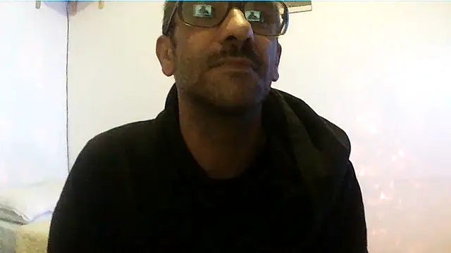 torakiki19 online show from October 2025 08:17:01 PM