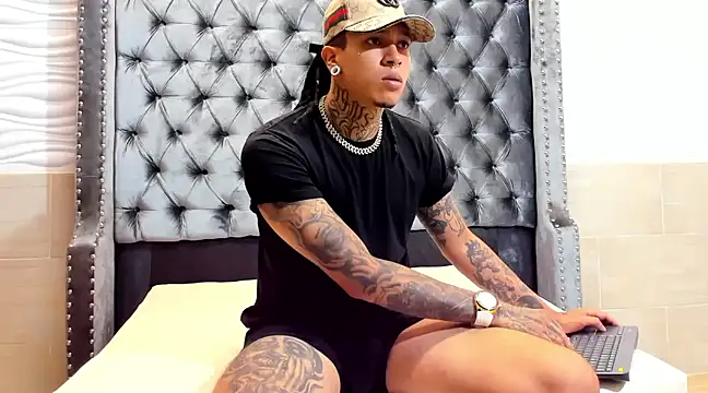 Kenaii 7777 online show from January 2025 03:31:01 AM