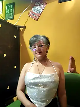 ilonna2025 online show from June 2026 11:37:01 PM