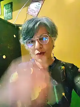 ilonna2025 online show from June 2026 11:28:01 PM