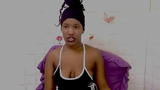 EroticSexyPrada online show from April 2026 06:19:01 PM