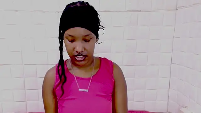 EroticSexyPrada online show from April 2026 02:51:02 AM