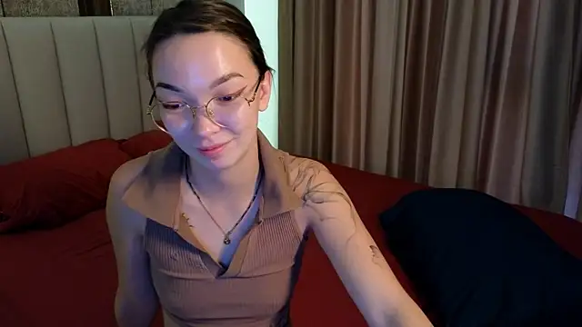 SusannJohnson online show from May 2026 11:01:04 PM