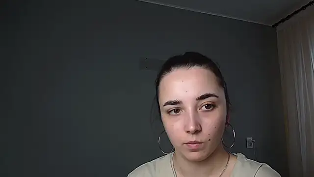 Eva Gloryy online show from March 2026 09:43:02 AM