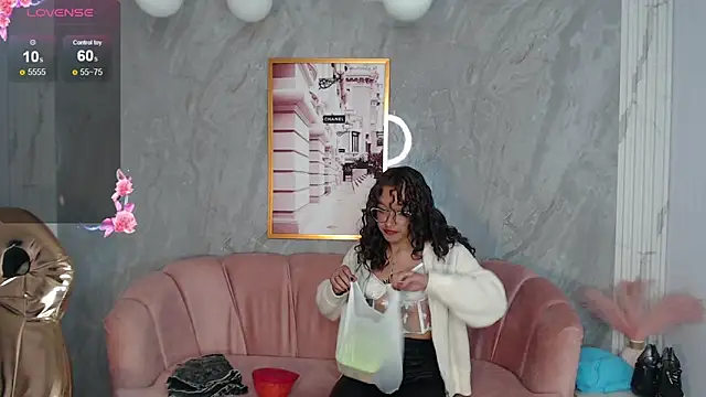 kassandra ch  online show from January 2025 04:45:01 PM