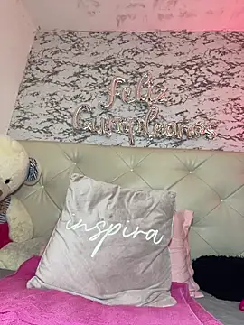 Lili  taylor online show from February 2026 12:53:01 AM