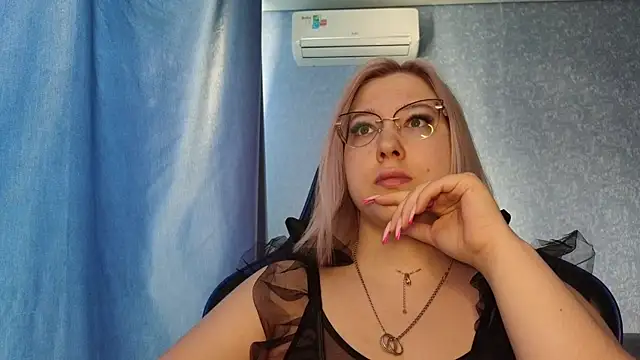 HotBrandyX online show from April 2026 01:47:01 AM