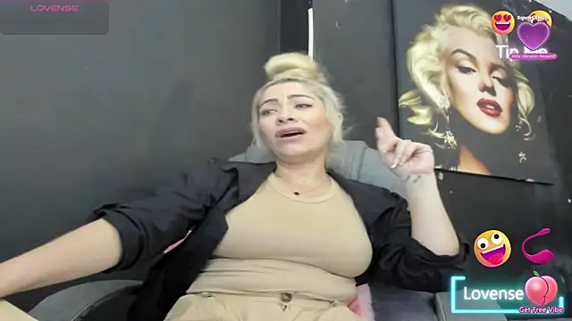 viktoria davis  online show from January 2026 10:37:01 PM