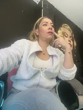 viktoria davis  online show from March 2026 10:37:02 PM