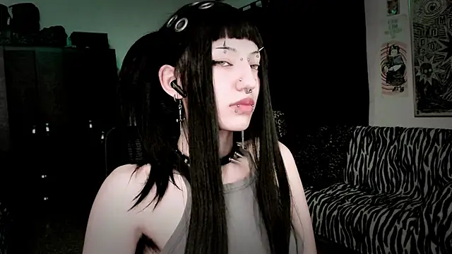 roxy toxic online show from March 2026 01:32:01 AM