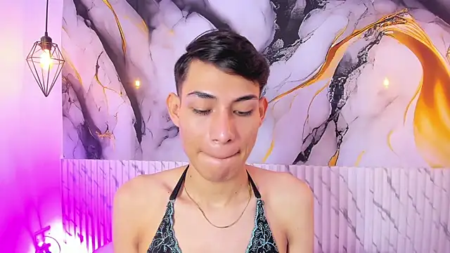 JackeOwens online show from November 2025 02:28:01 PM