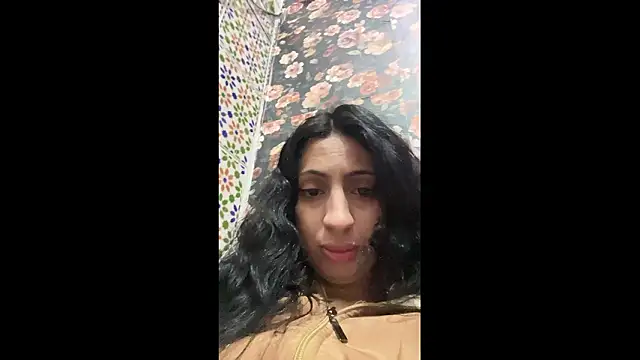 Snapshot of majdolin78 chatting on February 2026 01:29:02 PM majdolin78 online show from February 2026 01:29:02 PM