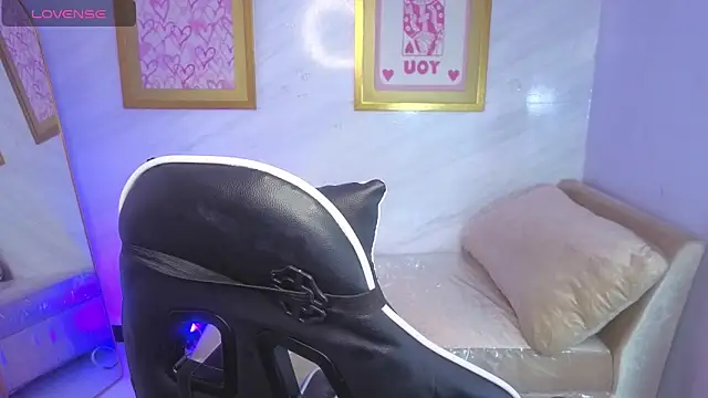 Paulette v online show from March 2026 01:05:01 PM