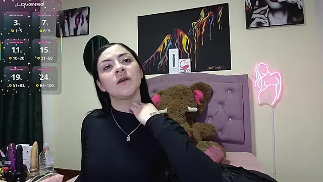 Emmie Hot online show from April 2026 10:51:01 AM