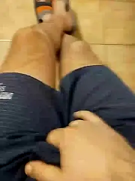 Snapshot of ALEX19833 chatting on January 2025 05:38:01 AM ALEX19833 online show from January 2025 05:38:01 AM