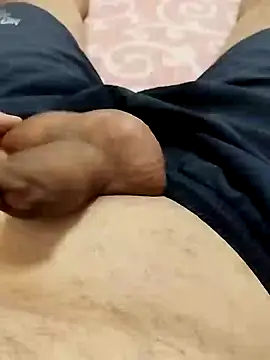 Snapshot of ALEX19833 chatting on January 2025 05:51:02 PM ALEX19833 online show from January 2025 05:51:02 PM