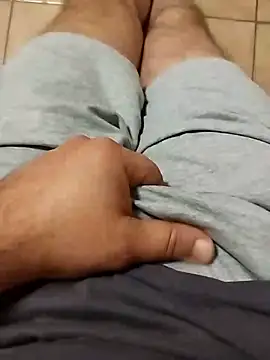 Snapshot of ALEX19833 chatting on November 2025 06:02:02 AM ALEX19833 online show from November 2025 06:02:02 AM