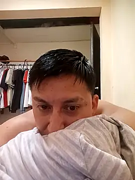 LuisMex1998 online show from April 2026 10:31:01 AM