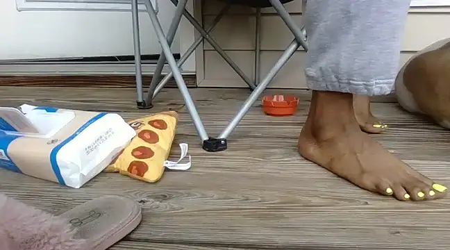 theprettysoles online show from March 2025 06:23:02 PM