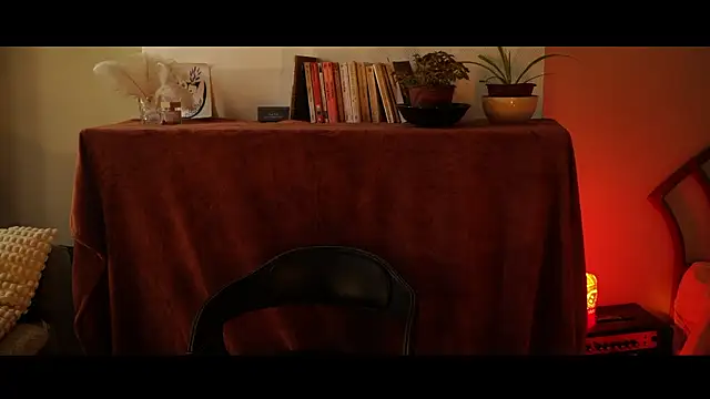 9Calliope online show from April 2026 01:38:02 PM