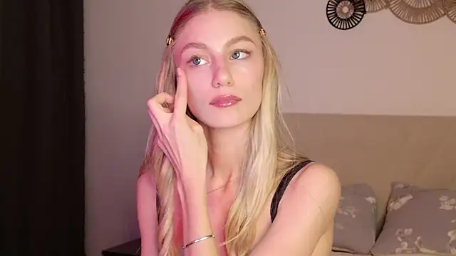 GabriellaOlsen online show from May 2026 05:52:01 PM