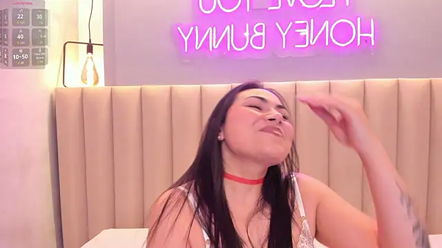 Naomymonroe  online show from February 2026 09:56:02 PM