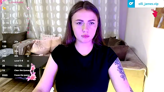 Snapshot of Ollie_James chatting on July 2026 09:18:01 PM Ollie James online show from July 2026 09:18:01 PM