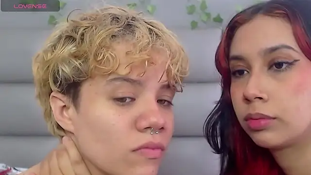 RenataLujan  online show from March 2025 05:34:02 PM