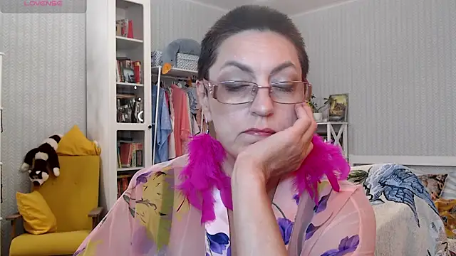 Snapshot of Soffya_Soy chatting on June 2026 04:01:02 PM Soffya Soy online show from June 2026 04:01:02 PM