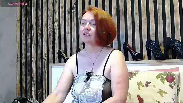 Alis Lovi online show from May 2026 10:43:01 AM