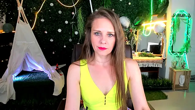 EmiliaBedy online show from June 2026 09:02:01 AM