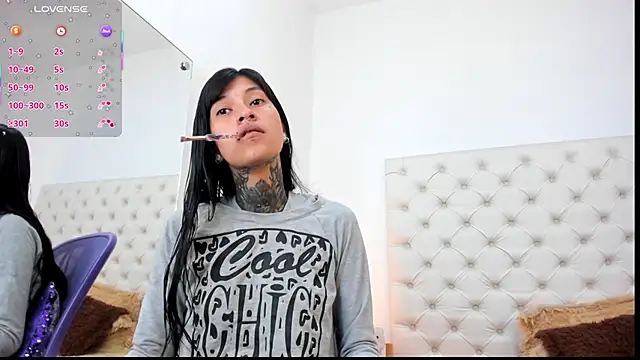 esmeralda06 online show from April 2026 03:17:01 PM