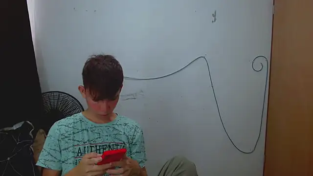 Alexxx lov online show from March 2026 12:33:01 PM