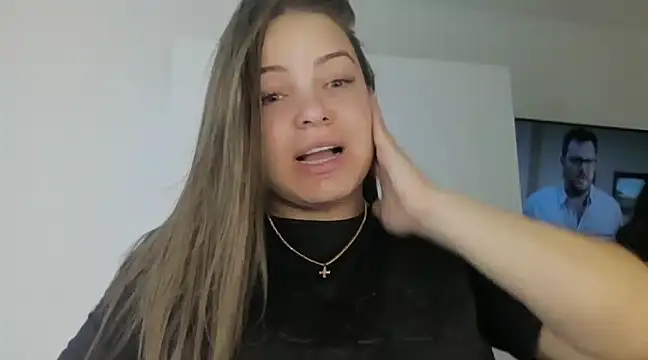 mielc4 online show from January 2025 01:32:02 AM