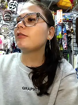 Vale Saenzz online show from March 2026 02:04:02 AM