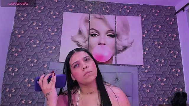 Snapshot of Emily_rivera78 chatting on May 2026 03:34:01 AM Emily rivera78 online show from May 2026 03:34:01 AM