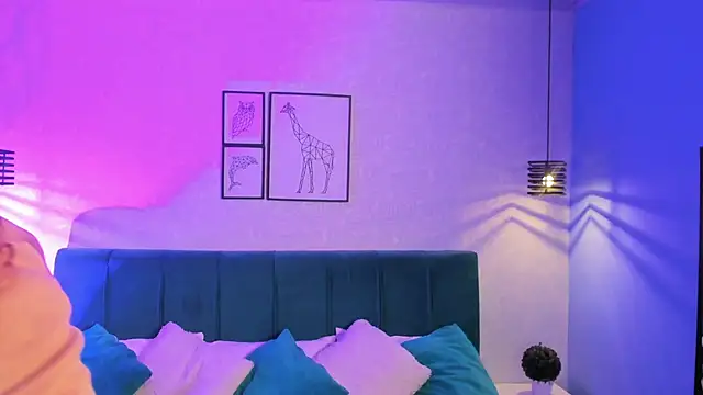 ninna curly online show from April 2026 04:02:02 AM