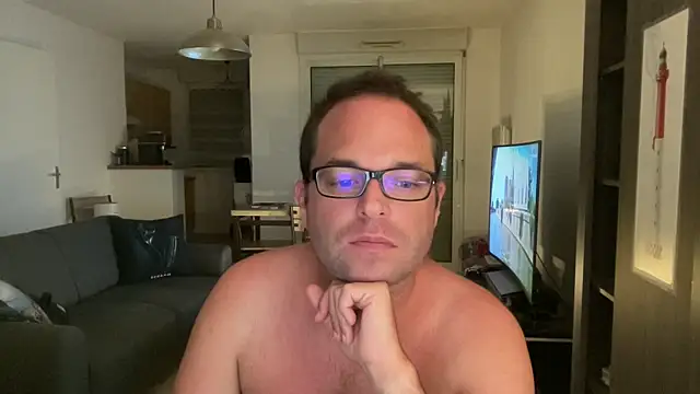 Funnyjul31 online show from June 2026 04:33:01 PM