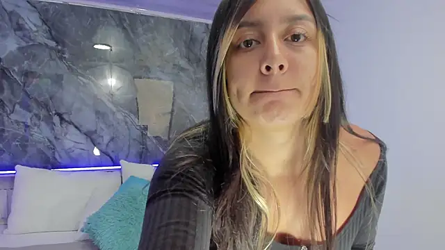 Kendal-Evans online show from March 2025 12:00:01 PM