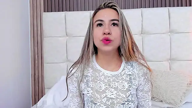 Ariana greenblat online show from April 2026 05:16:02 PM